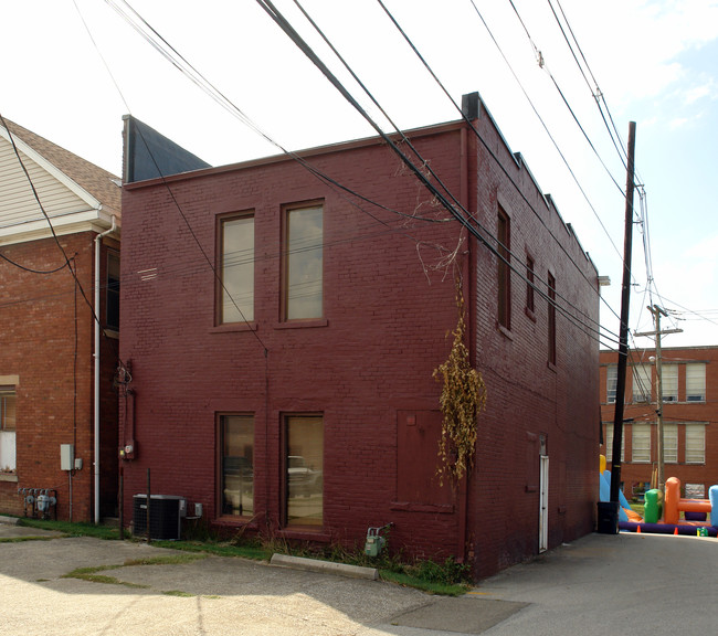 326 10th St in Ashland, KY - Building Photo - Building Photo