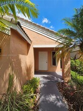 4279 Greenbriar Ln in Weston, FL - Foto de edificio - Building Photo