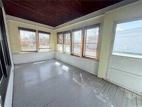 62 Elm St in Cortland, NY - Building Photo - Building Photo