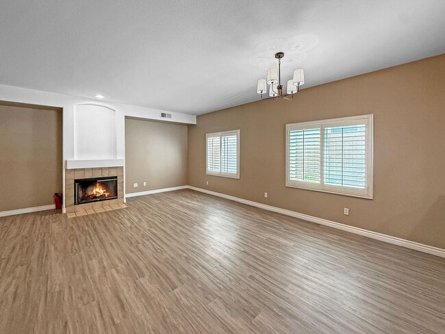 1403 Normandy Dr in Chula Vista, CA - Foto de edificio - Building Photo