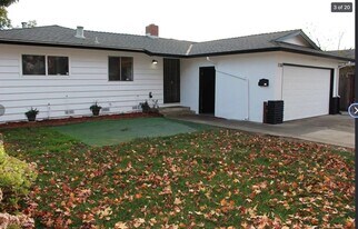 118 Azucar Ave in San Jose, CA - Building Photo