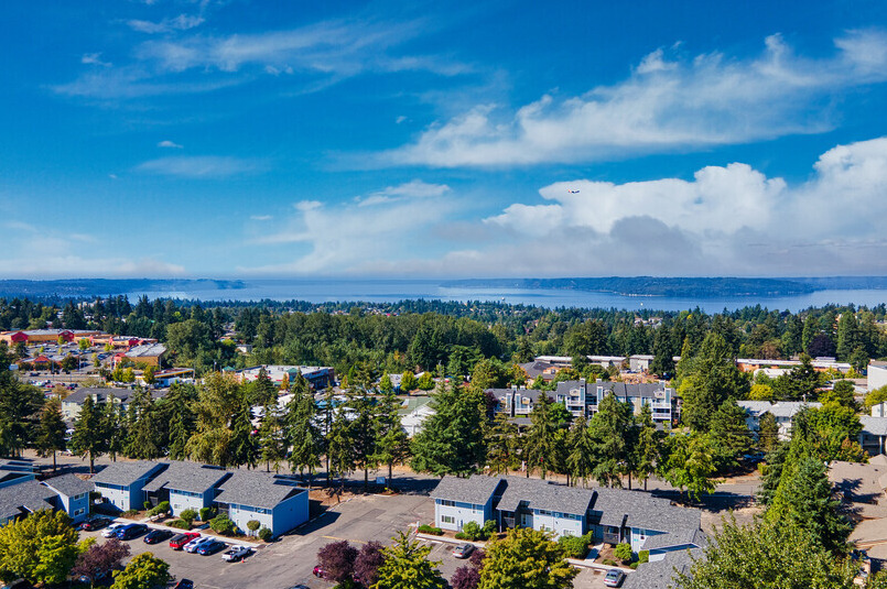 Silverwood Park in Des Moines, WA - Foto de edificio