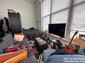 61 Brookline Ave, Unit 421 in Boston, MA - Building Photo - Building Photo