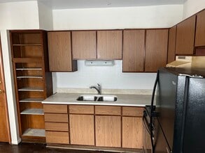 331 157th St in Calumet City, IL - Building Photo - Building Photo