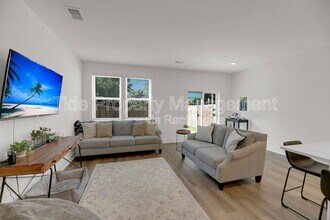 1549 Evergreen St in Charleston, SC - Building Photo - Building Photo