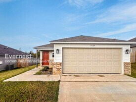 5125 Red Fox Trl in Bauxite, AR - Building Photo