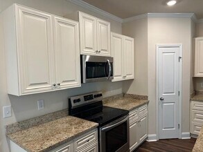 266 Beau St in Lilburn, GA - Building Photo - Building Photo