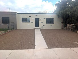 2530 Parkside Dr in Tucson, AZ - Building Photo