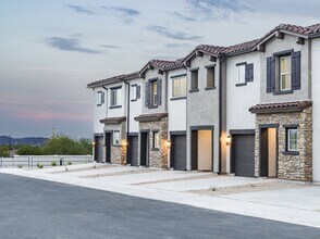 Amavi Aster Ridge in Phoenix, AZ - Foto de edificio - Building Photo