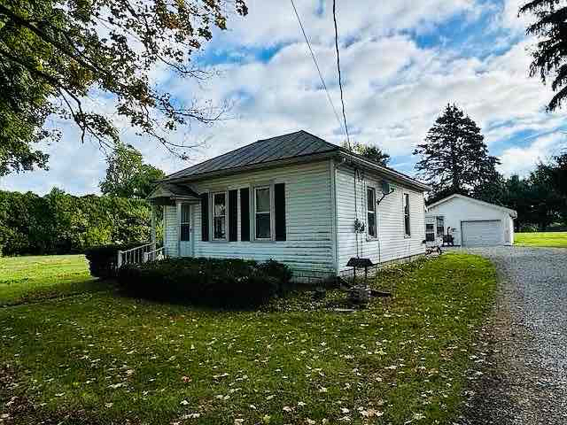 141 Rensch Ave in Galion, OH - Building Photo