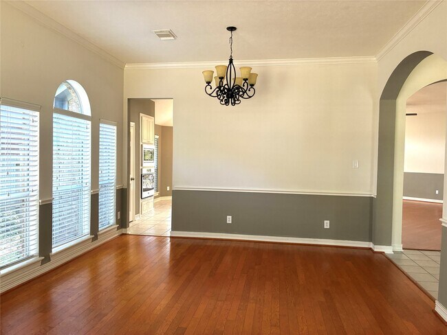 property at 2203 Summer Bay Ct