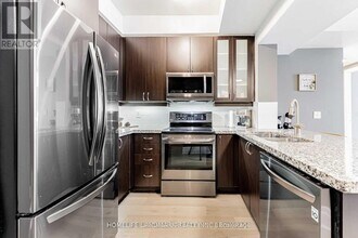57 Upper Duke Crescent in Markham, ON - Building Photo - Building Photo