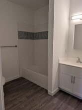 687 Ocean Ave, Unit 505 in Jersey City, NJ - Building Photo - Building Photo