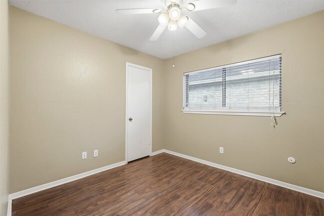 property at 21739 Park Bend Dr