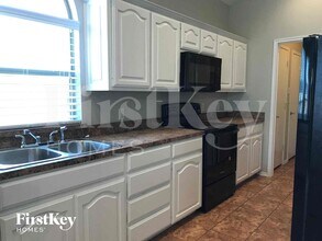 1220 Saltgrass Dr in Crowley, TX - Building Photo - Building Photo