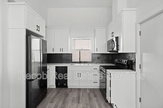 6634-6644 Rockglen Ave in San Diego, CA - Building Photo - Building Photo