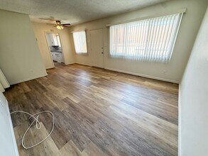 4352 1/2-4352 1/2 McClintock St in San Diego, CA - Building Photo - Building Photo