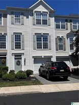 8549 Gateway Rd in Breinigsville, PA - Building Photo