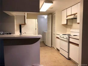 9855 Westview Dr-Unit -7A in Coral Springs, FL - Building Photo - Building Photo
