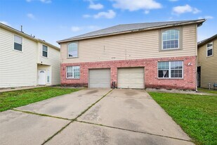 6406 Waldron Dr in Houston, TX - Building Photo