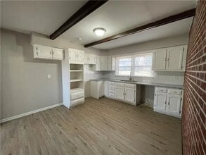 10623 Palmer Ave in Kansas City, MO - Building Photo - Building Photo