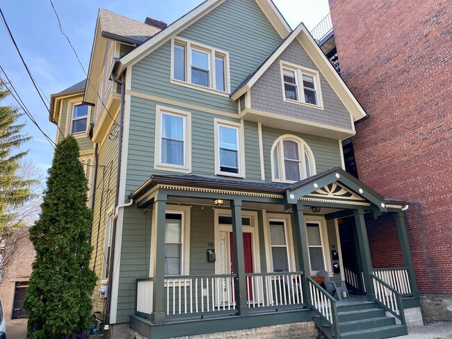 property at 715 Summerlea St