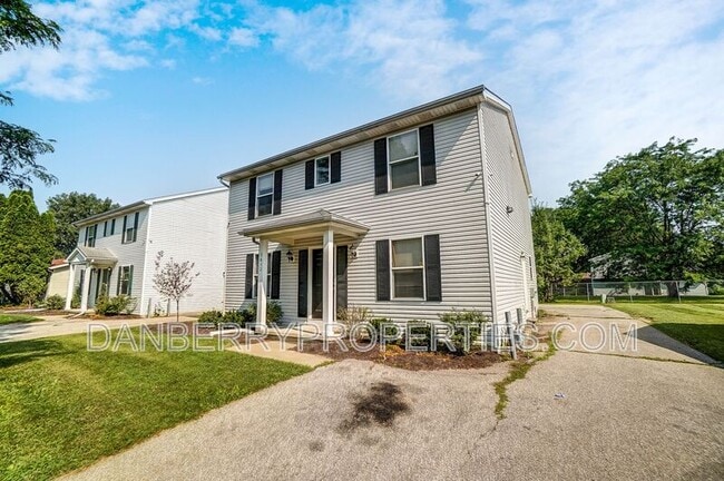 3612 Willow Run Dr in Toledo, OH - Building Photo - Building Photo