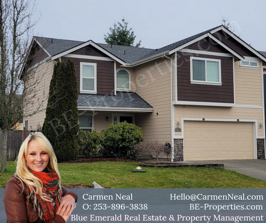 12701 166th St Ct E in Puyallup, WA - Building Photo