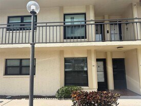 6180 Sun Blvd in St. Petersburg, FL - Building Photo