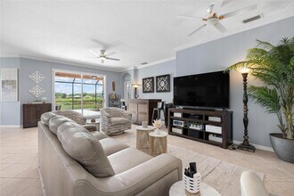 5012 Lakehurst Ct in Palmetto, FL - Building Photo - Building Photo