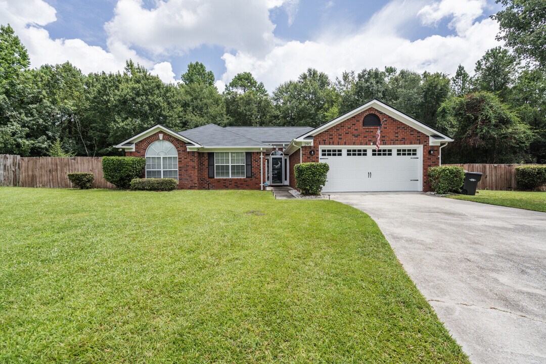 293 Bobbie St in Allenhurst, GA - Building Photo
