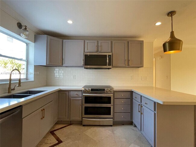 property at 1107 NE 8th St