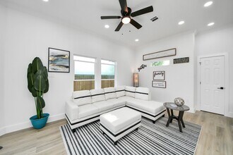 9307 Jutland Rd in Houston, TX - Building Photo - Building Photo