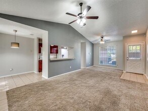 1404 Legget St in Arlington, TX - Building Photo - Building Photo
