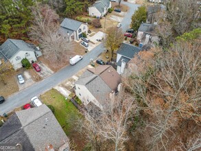 4214 Lakes End Dr NW in Kennesaw, GA - Building Photo - Building Photo