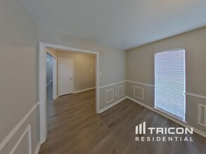10144 Desert Willow Dr in Dallas, TX - Building Photo - Building Photo