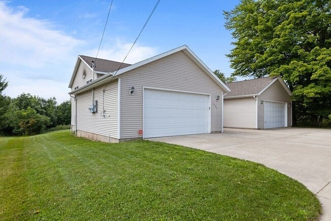 property at 2552 60th St SE