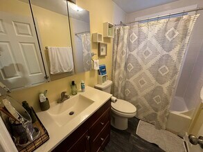 10 Jay St, Unit #2 in Somerville, MA - Building Photo - Building Photo