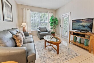 8107 Coconut Pl in Kissimmee, FL - Building Photo - Building Photo