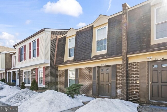 2108 Monaghan Dr in Herndon, VA - Building Photo - Building Photo
