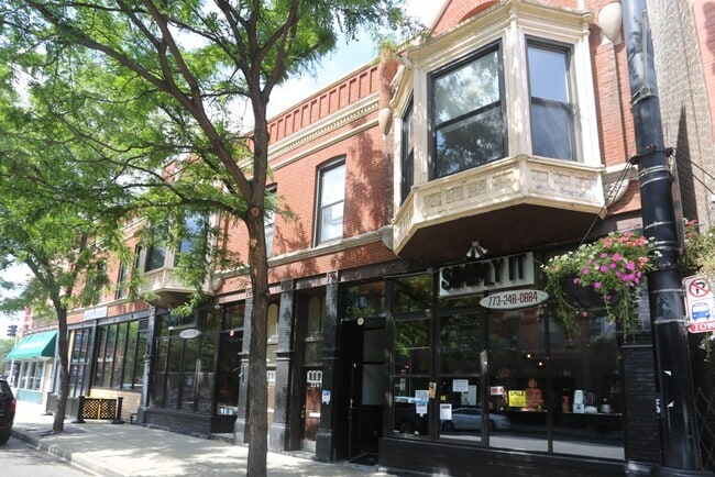 property at 2269 N Lincoln Ave