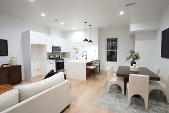 629 N Tyler St in Dallas, TX - Building Photo - Building Photo
