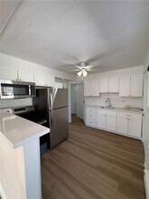 39 Mawney Ave in Warwick, RI - Building Photo - Building Photo