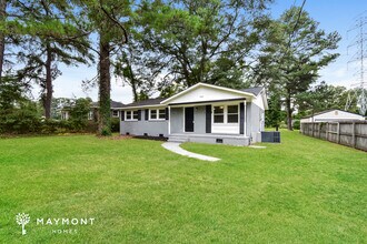 533 Dawn Dr in West Columbia, SC - Building Photo - Building Photo