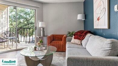 11050 Woodmeadow Pkwy in Dallas, TX - Building Photo - Building Photo