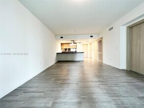 1000 Brickell Plz, Unit 1903 in Miami, FL - Building Photo - Building Photo