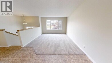 9061-9131 131 Ave in Grande Prairie, AB - Building Photo - Building Photo