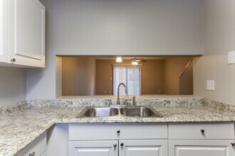 8341 Fairway Rd in Sunrise, FL - Building Photo - Building Photo