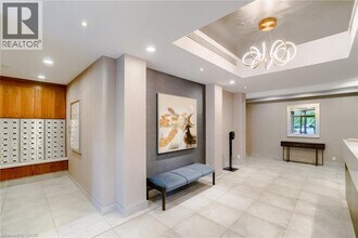 1720 Eglinton Ave E in Toronto, ON - Building Photo - Building Photo