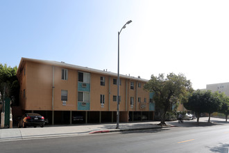 The Ardmore Wilshire in Los Angeles, CA - Building Photo - Building Photo